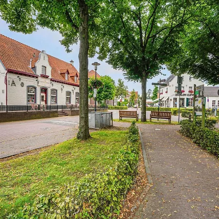 Holiday home Charming In Near River Maas *