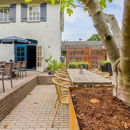Holiday home Charming In Near River Maas